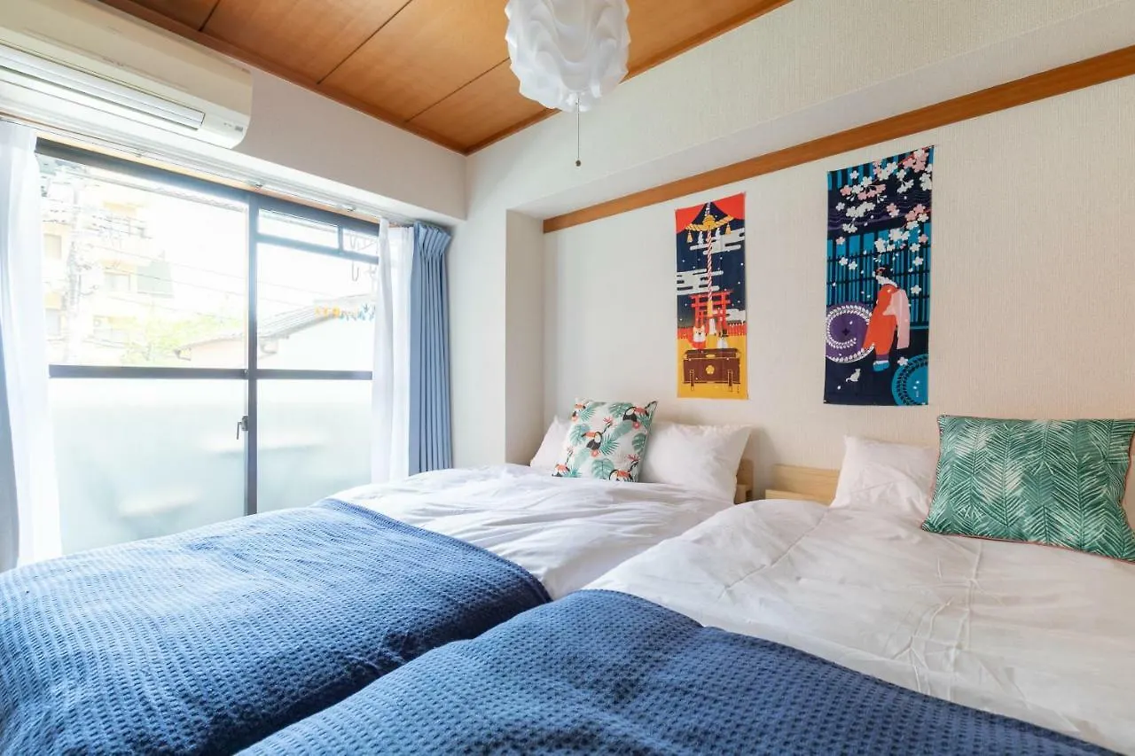 Komagome Colorbee Hostel Tokyo Apartment